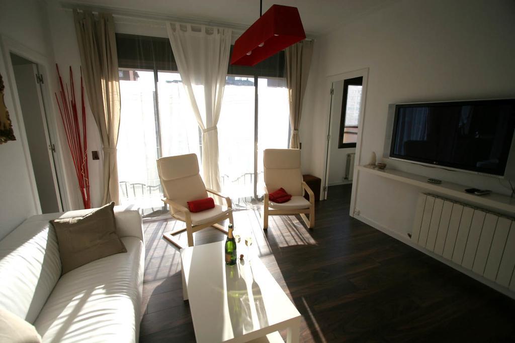 Near Clot & Sagrada Familia Apartment 바르셀로나 외부 사진