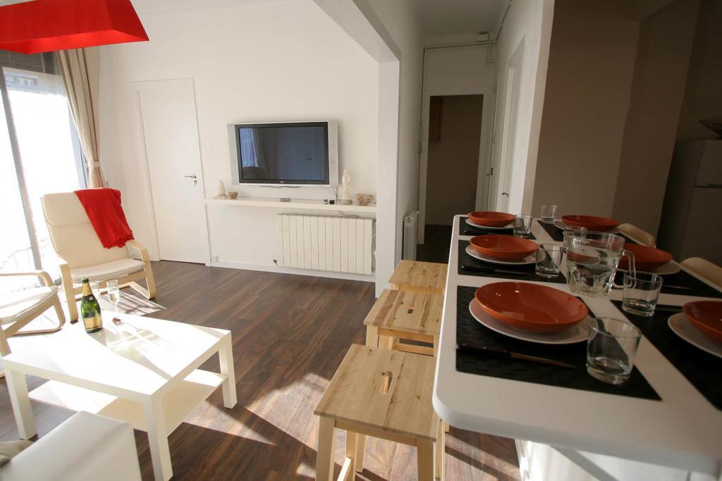 Near Clot & Sagrada Familia Apartment 바르셀로나 외부 사진